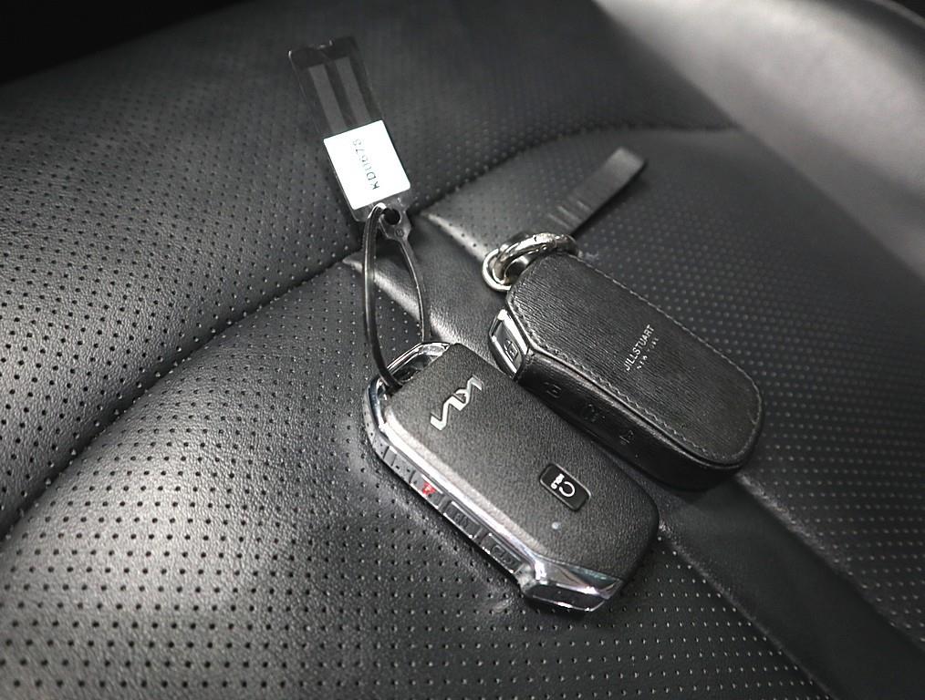 KIA K5 2022 Negro - Importación desde Corea - HF Imports Iquique - Foto 16