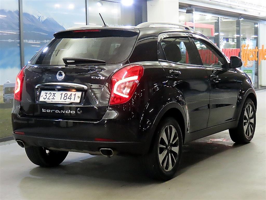 Ssangyong Korando - Vista 4