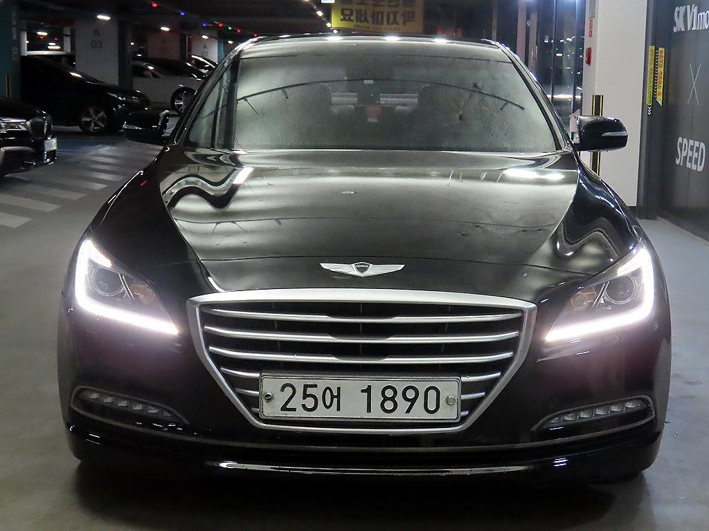 HYUNDAI Genesis - Vista 2