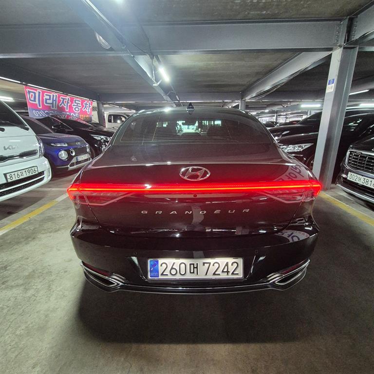 HYUNDAI Grandeur - Vista 4