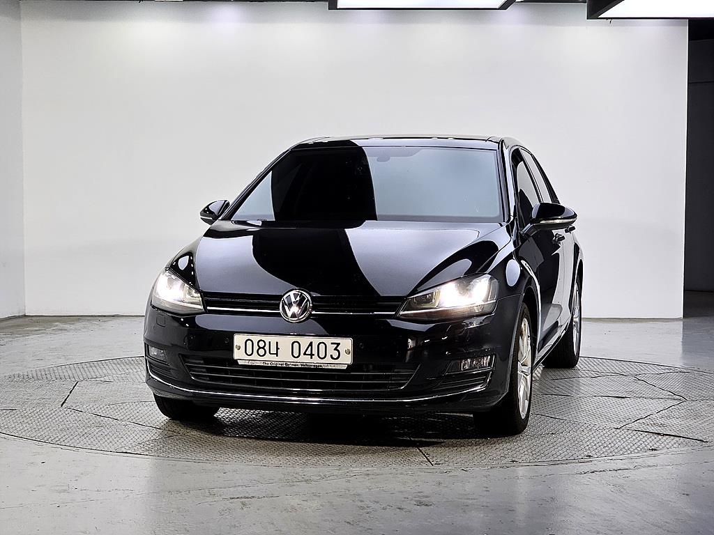 Volkswagen Golf - Vista 2