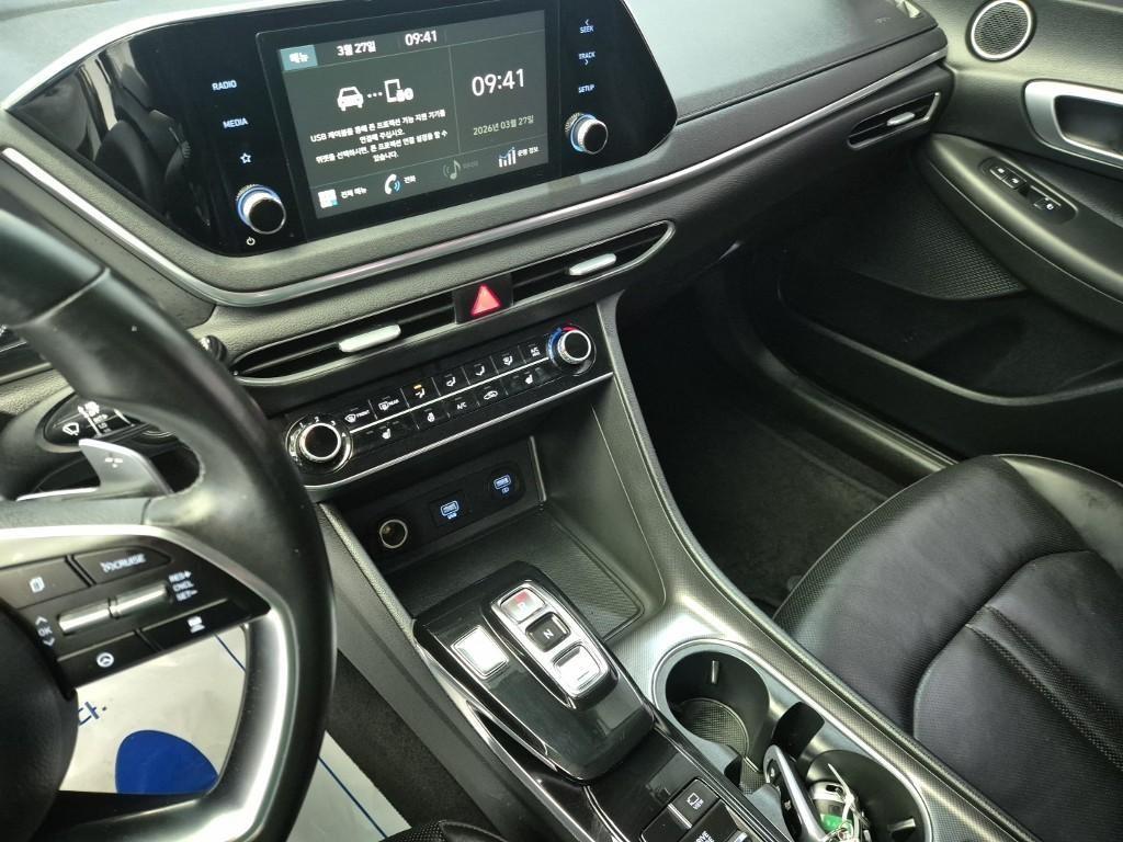 HYUNDAI Sonata - Vista 10