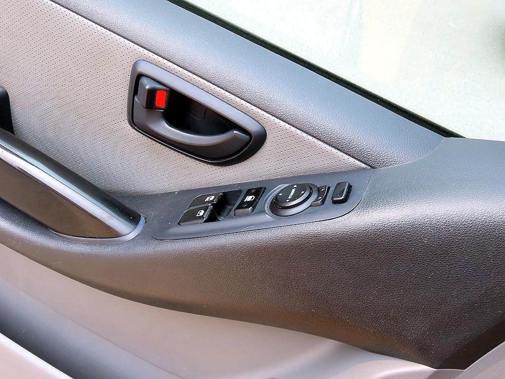 HYUNDAI Starex - Vista 12