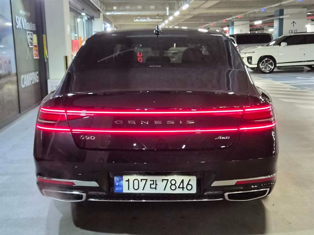 Genesis G90 - Vista 5