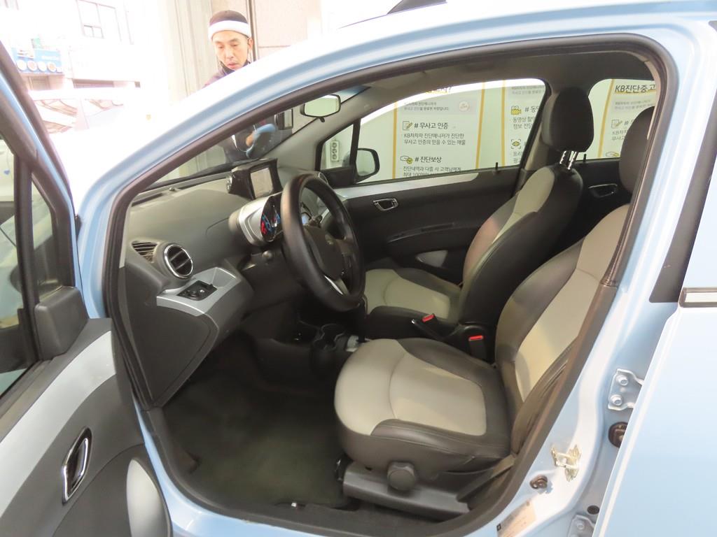 Chevrolet Spark - Vista 5