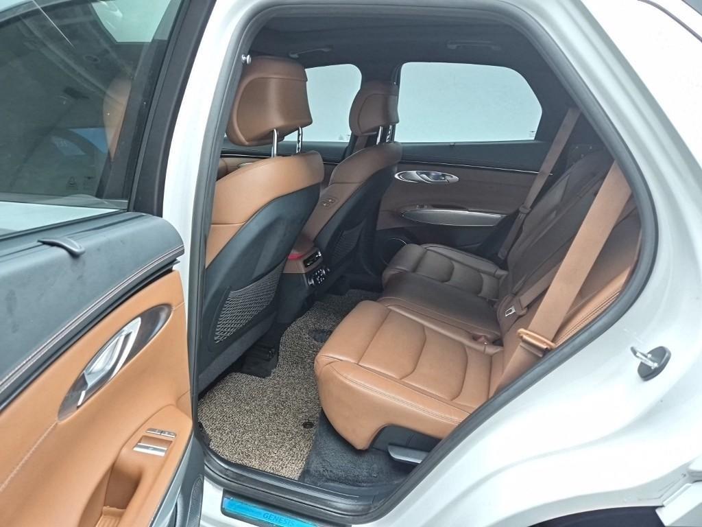 Genesis GV70 - Vista 12