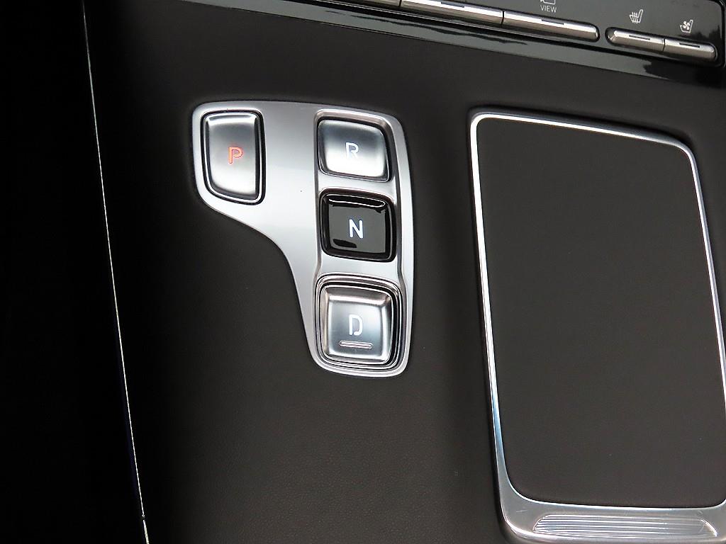 HYUNDAI Grandeur - Vista 10