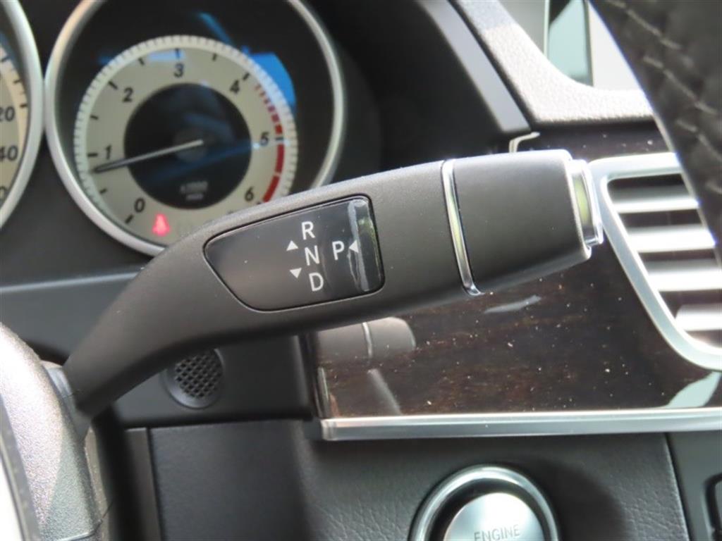 Mercedes Benz E class - Vista 11