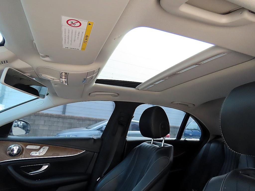 Mercedes Benz E class 2017 Blanco - Importación desde Corea - HF Imports Iquique - Foto 17