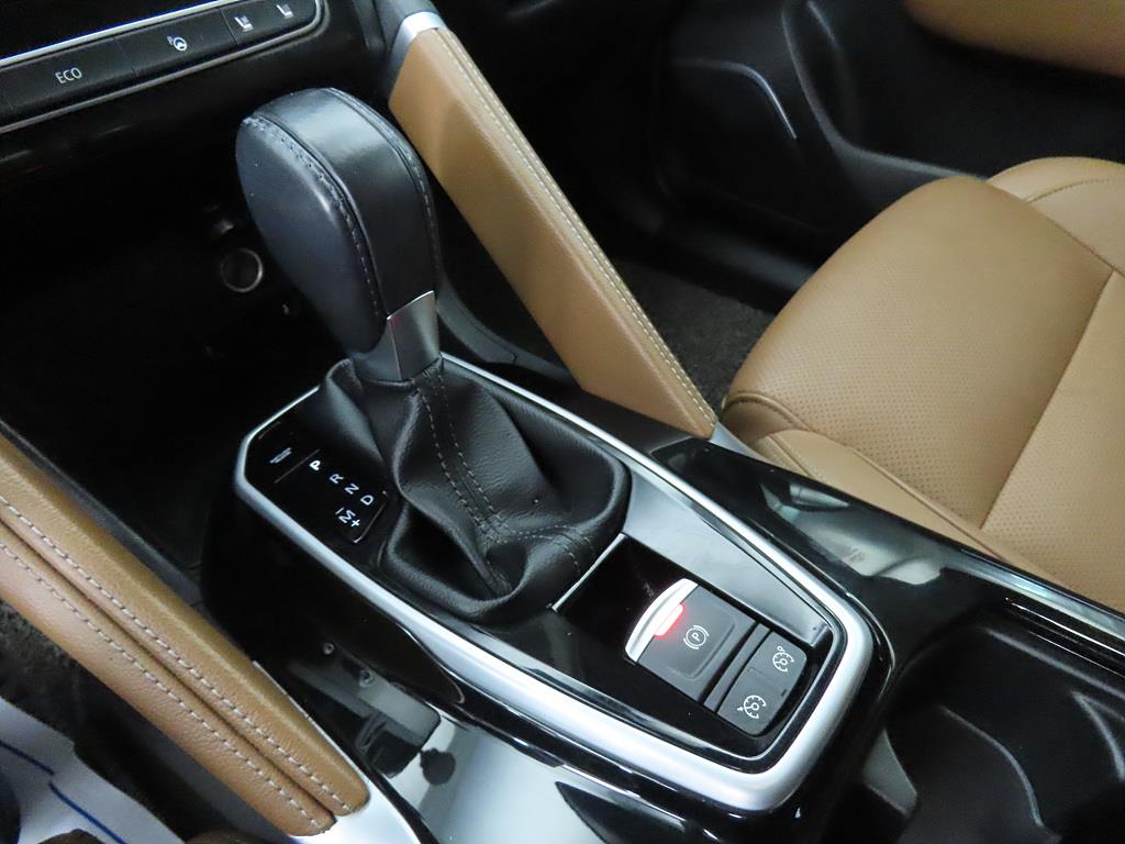 SAMSUNG QM6 - Vista 11