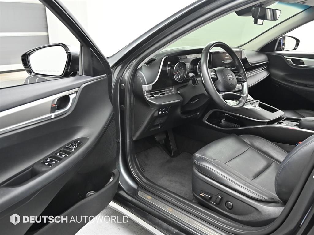 HYUNDAI Grandeur - Vista 11