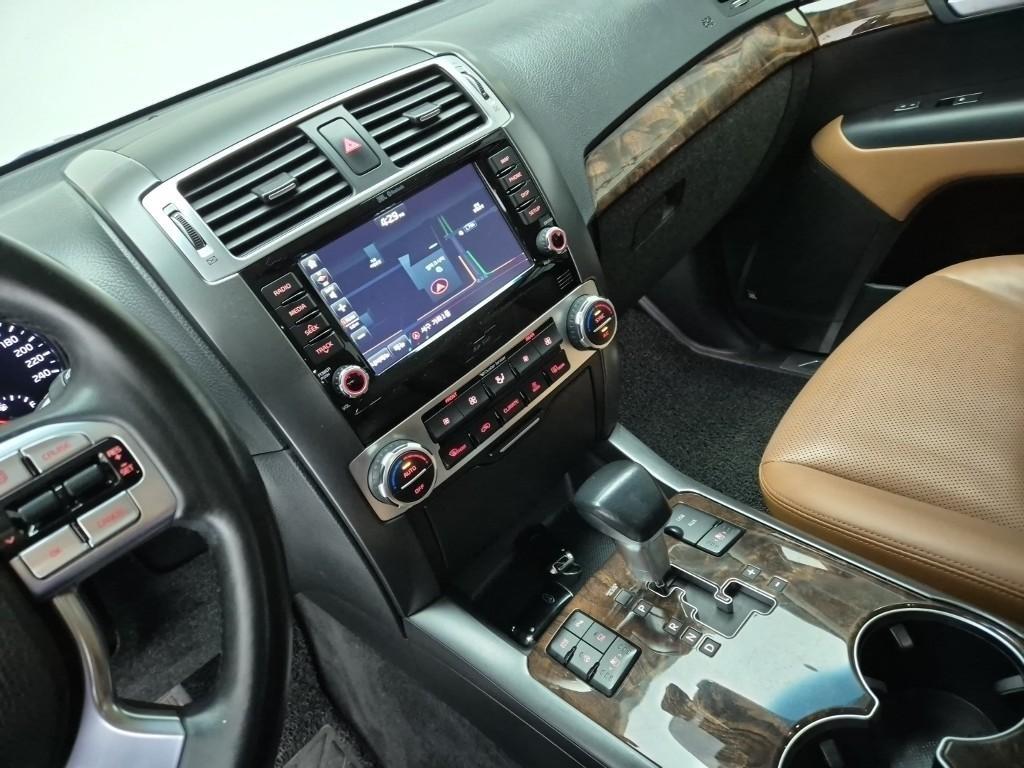 KIA Mohave - Vista 9