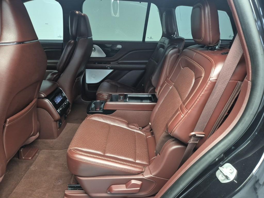 Lincoln Aviator - Vista 12