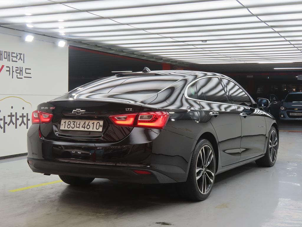 Chevrolet Malibu - Vista 4