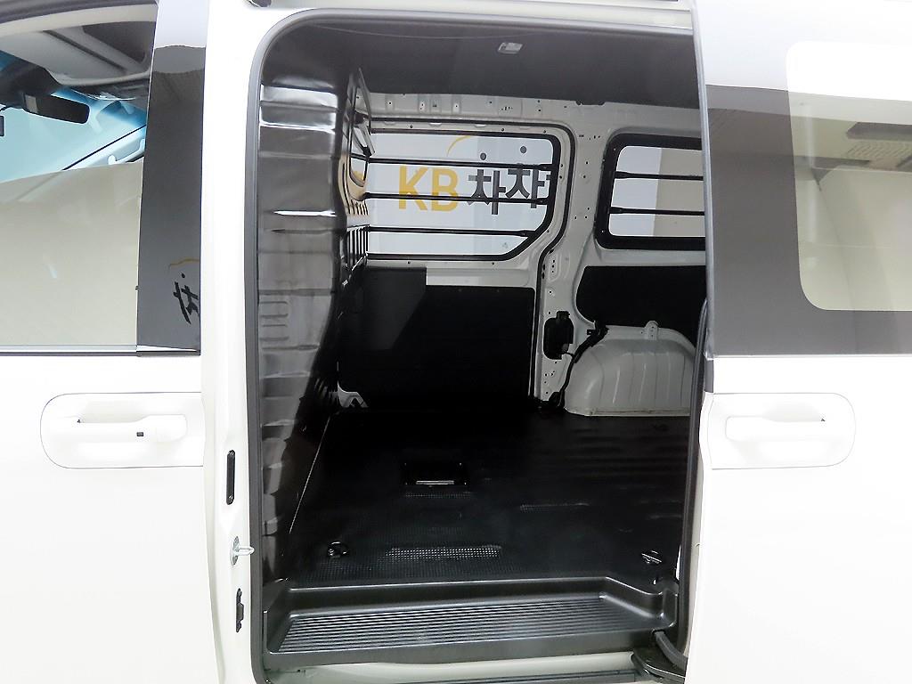 HYUNDAI Staria 2025 - Importación desde Corea - HF Imports Iquique - Foto 14