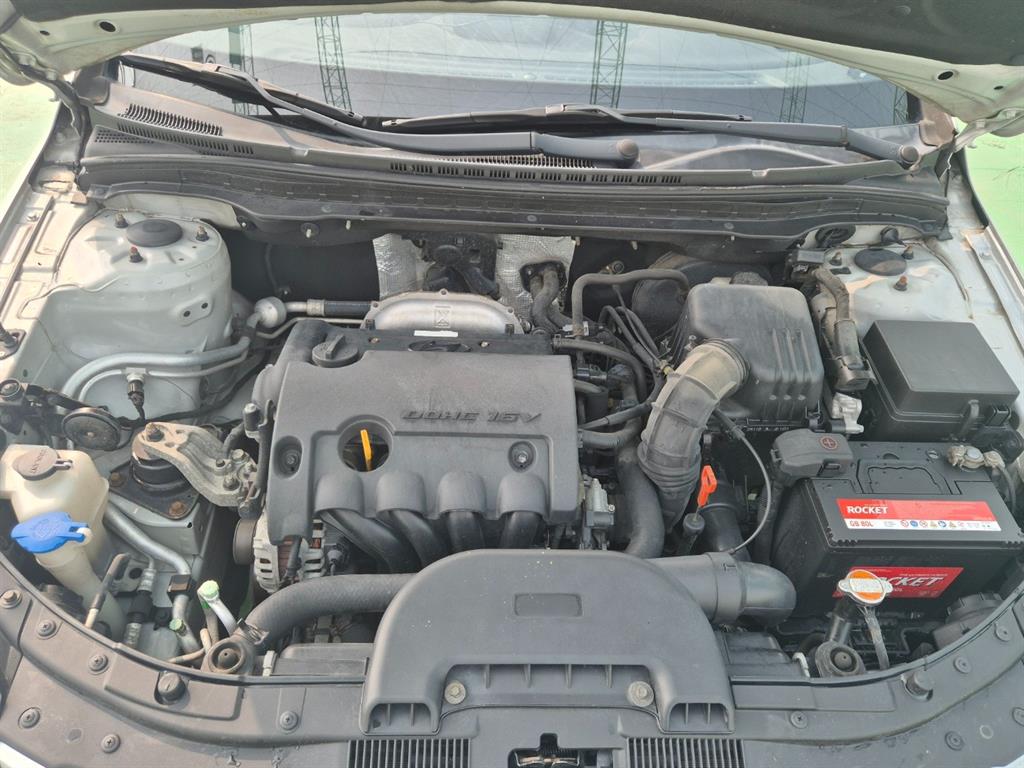 HYUNDAI i30 2009 Plateado - Importación desde Corea - HF Imports Iquique - Foto 17