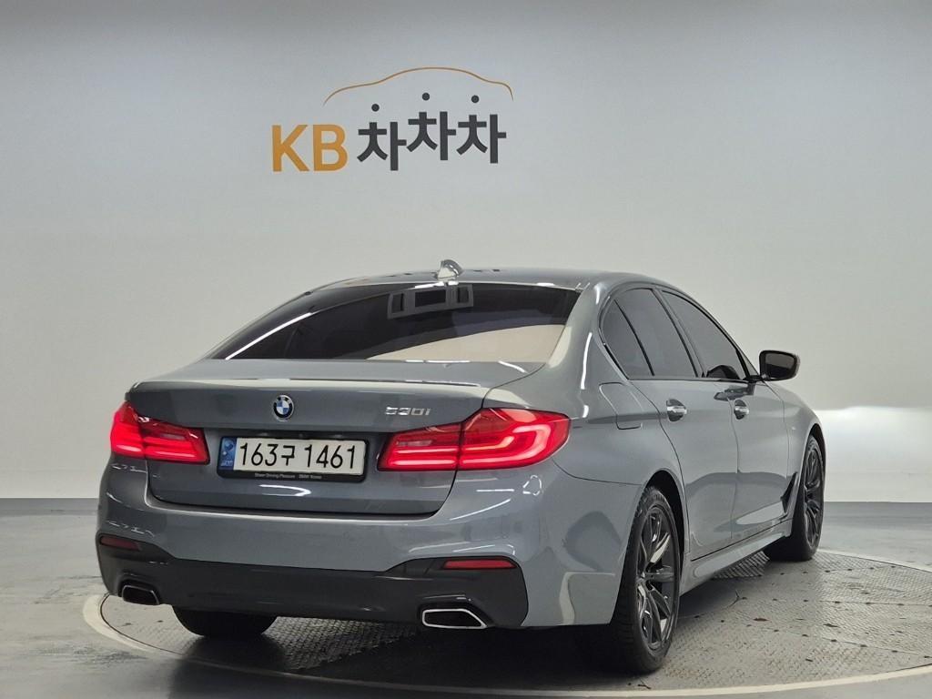 BMW 5 Series - Vista 4