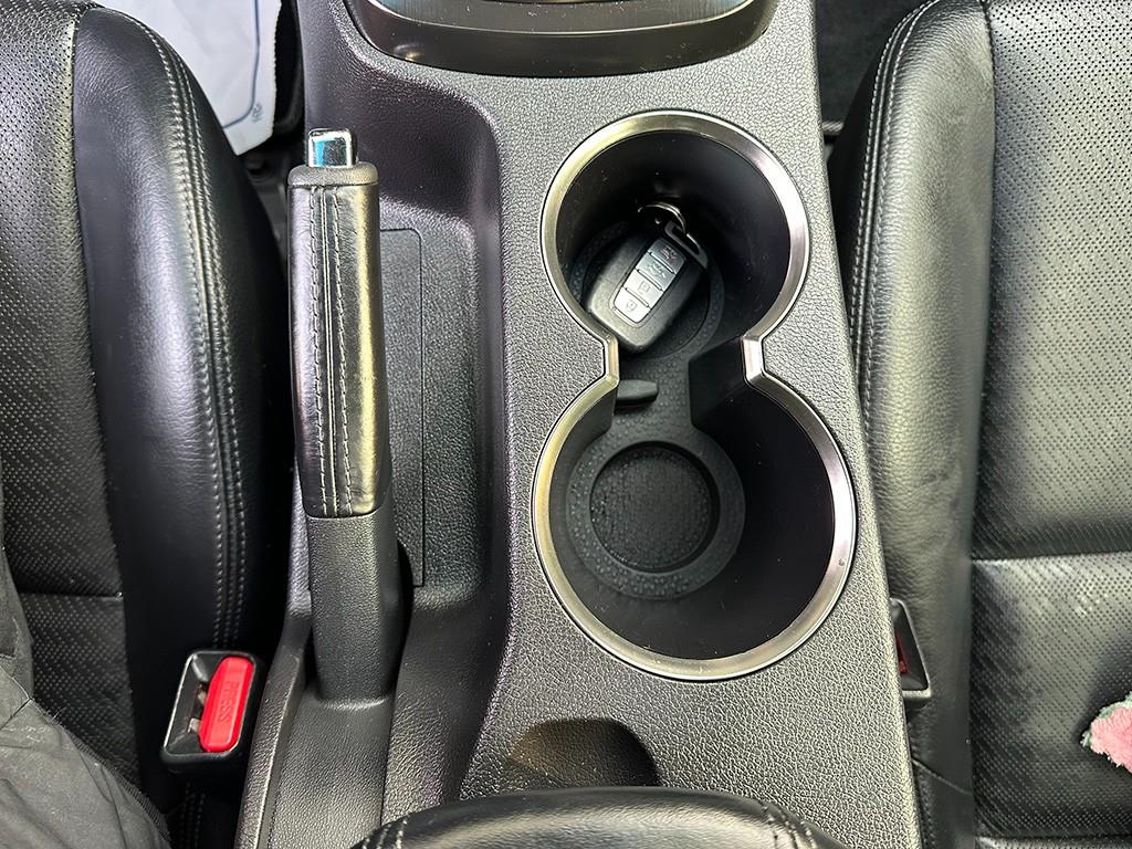 HYUNDAI Genesis - Vista 12