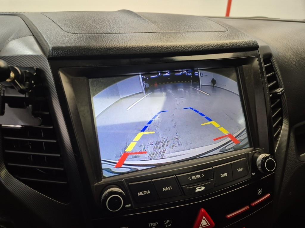 Ssangyong Tivoli 2017 Blanco - Importación desde Corea - HF Imports Iquique - Foto 15