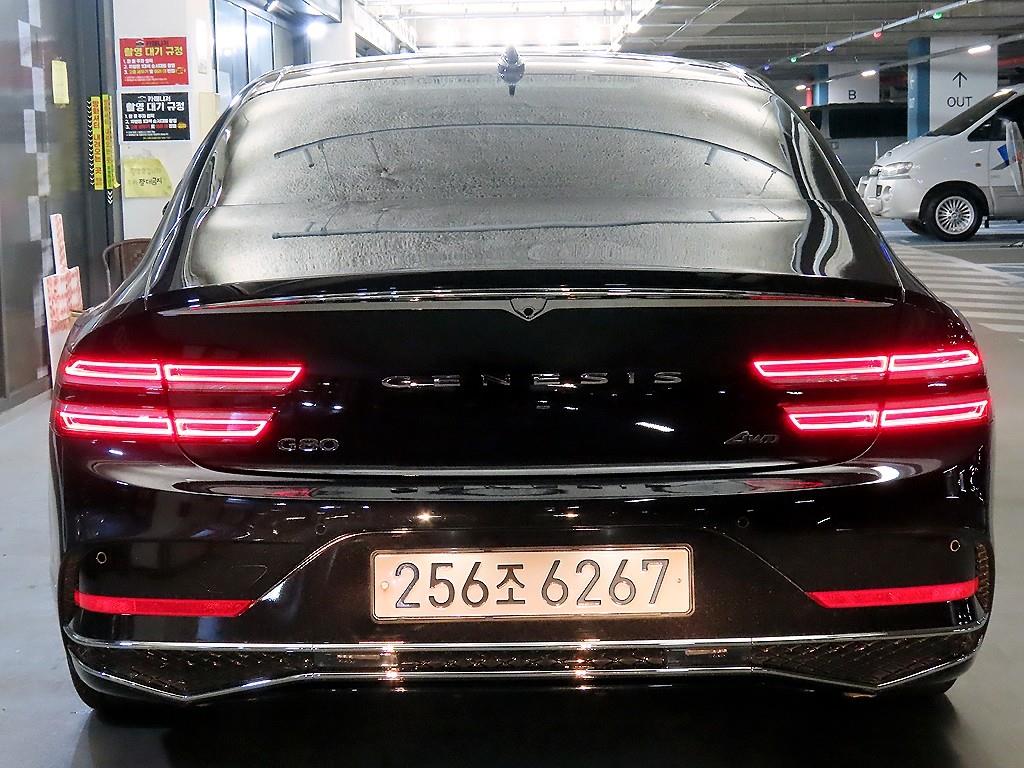 Genesis G80 - Vista 5