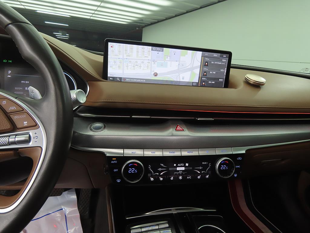 Genesis G80 - Vista 10