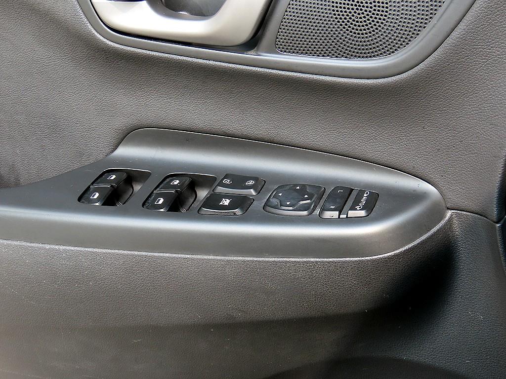 HYUNDAI Kona - Vista 11