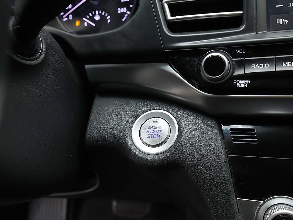 HYUNDAI Avante 2020 Blanco - Importación desde Corea - HF Imports Iquique - Foto 13