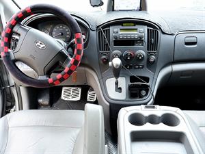 HYUNDAI Starex - Vista 10