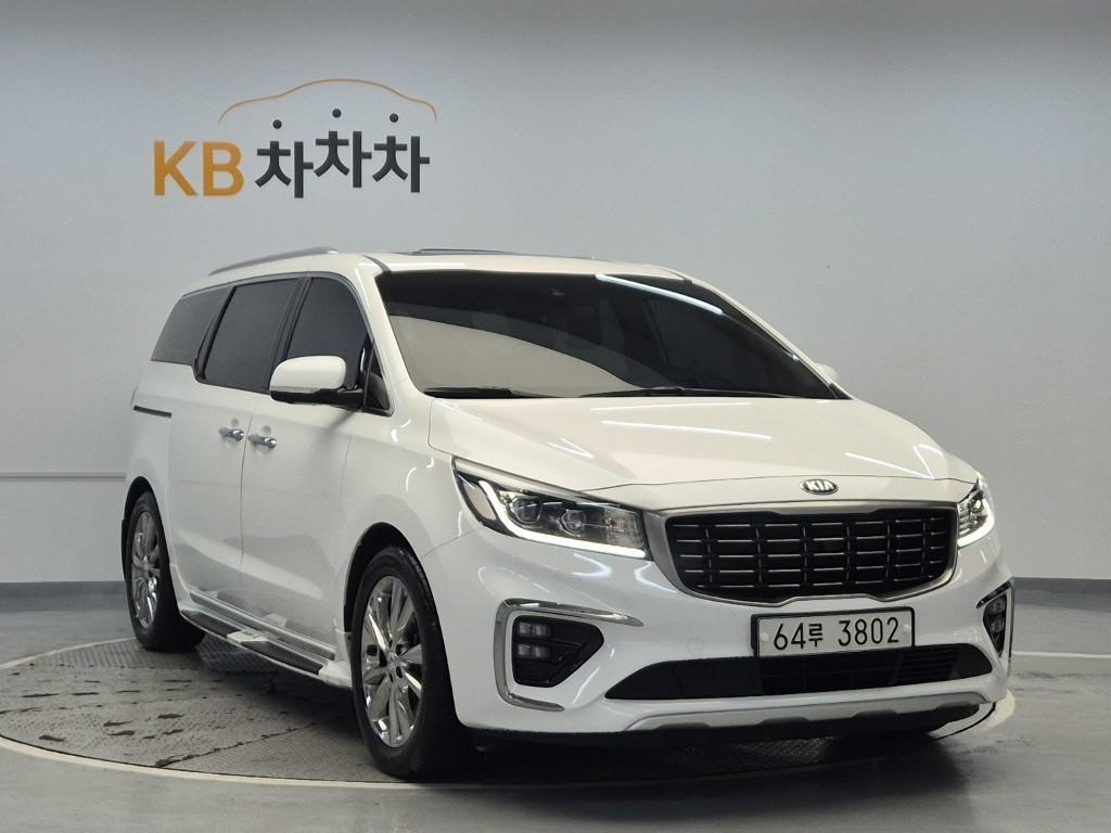 KIA Carnival - Vista 4