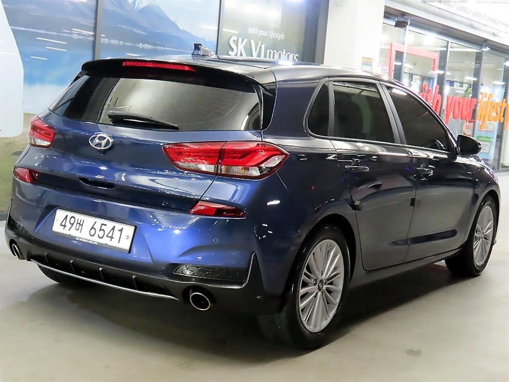 HYUNDAI i30 - Vista 4