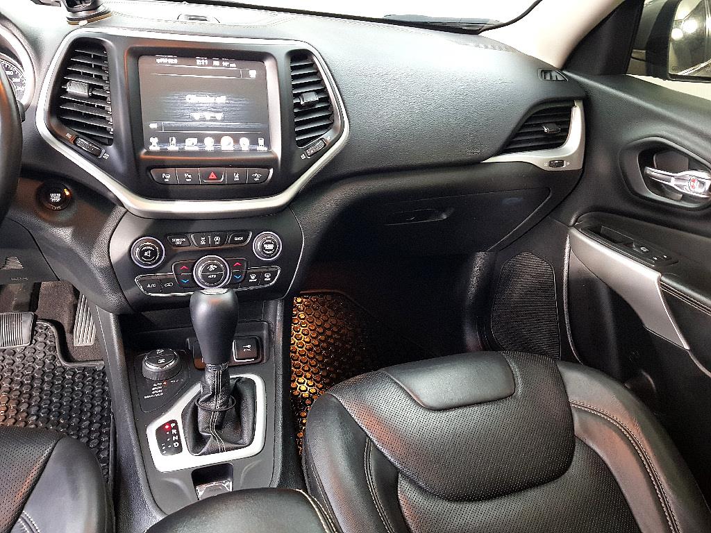 Jeep Cherokee - Vista 10