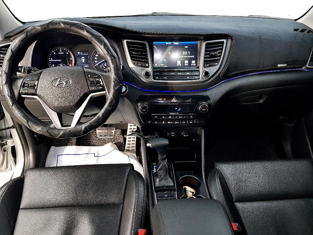 HYUNDAI Tucson - Vista 5