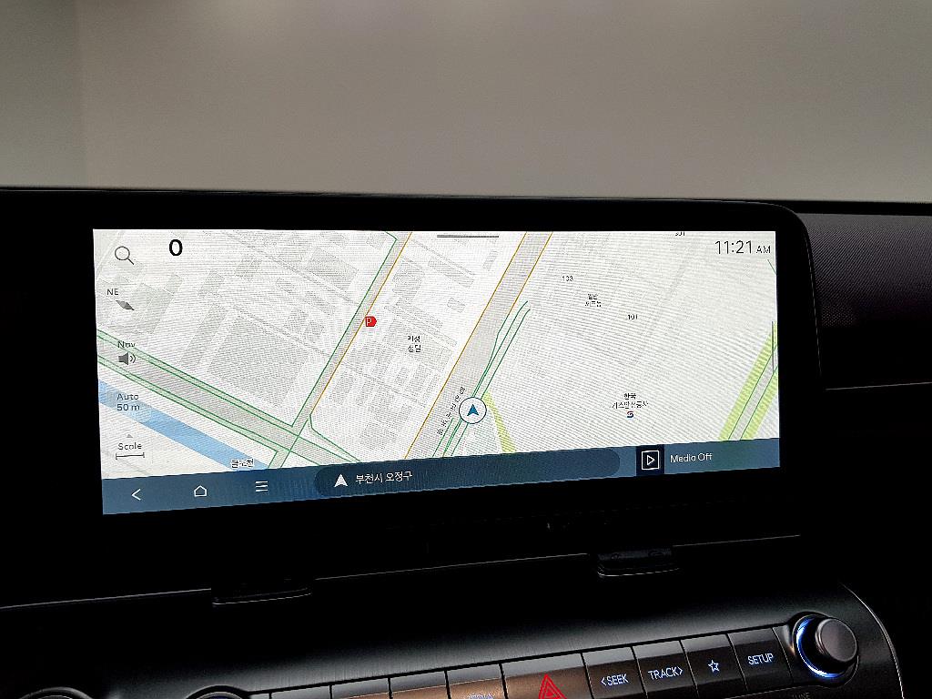 HYUNDAI Kona - Vista 11