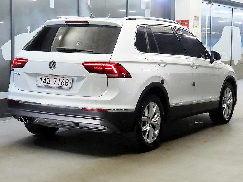 Volkswagen Tiguan - Vista 4