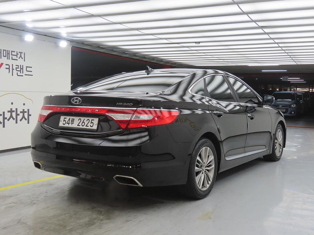 HYUNDAI Grandeur - Vista 4