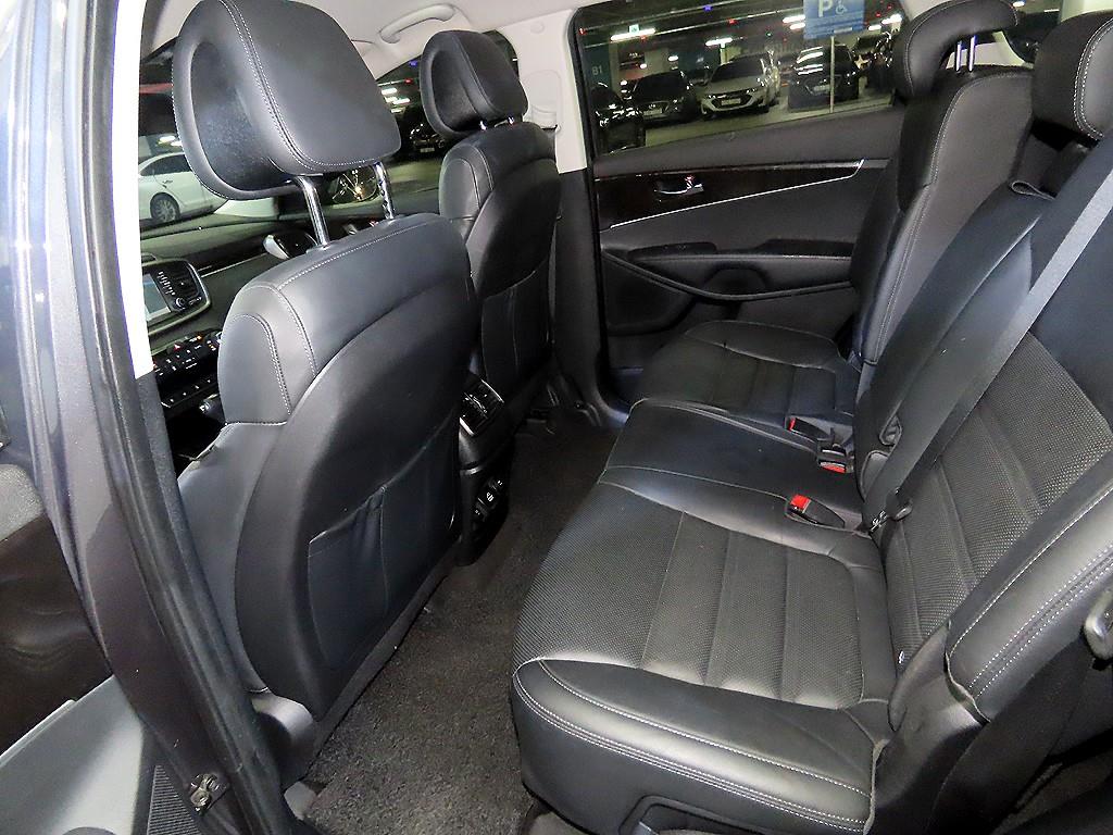 KIA Sorento - Vista 7