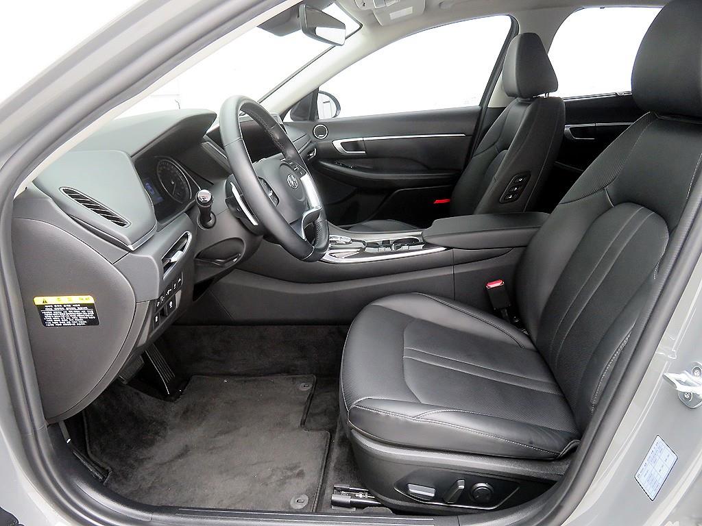 HYUNDAI Sonata - Vista 6