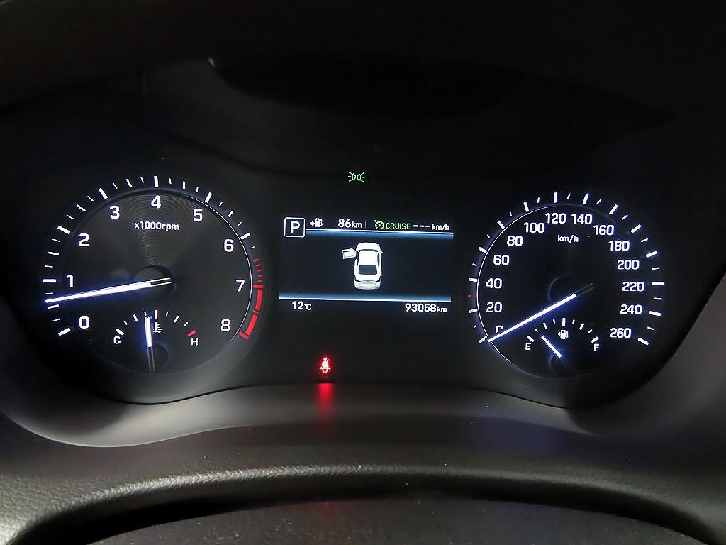 Genesis G80 - Vista 8