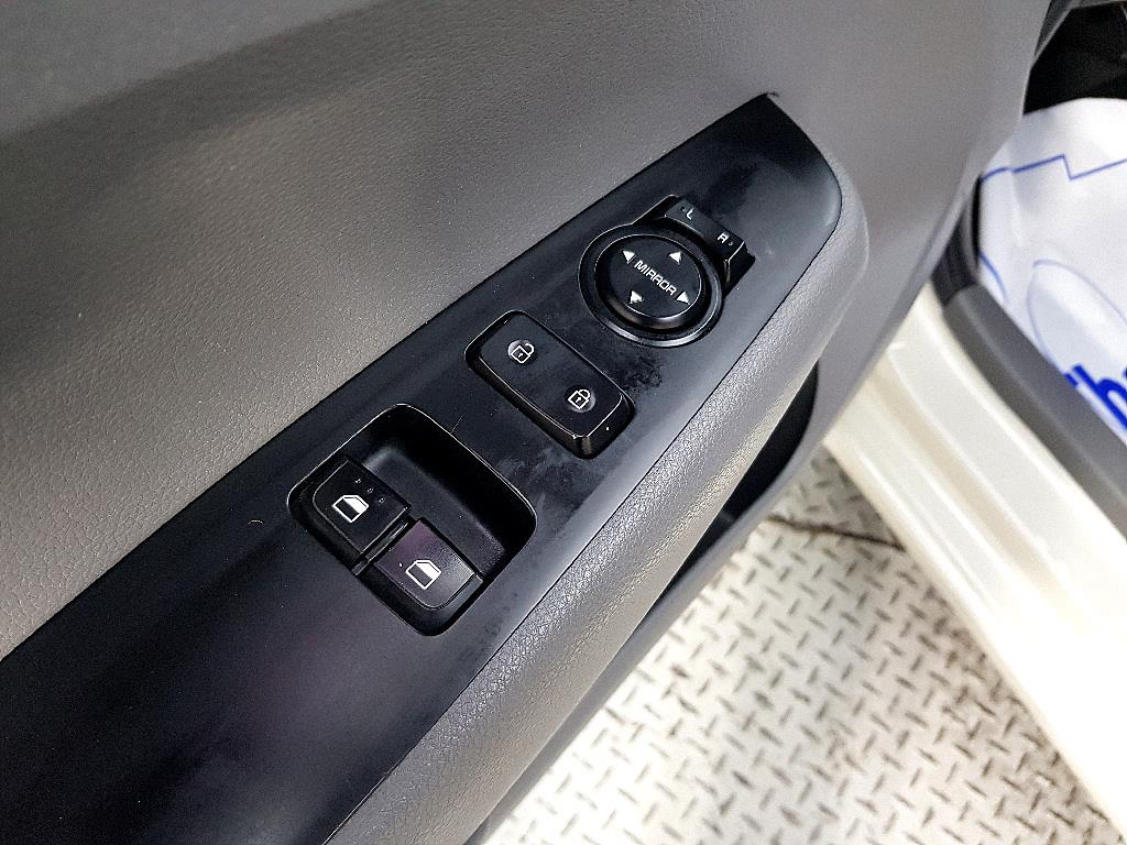 KIA Morning - Vista 11