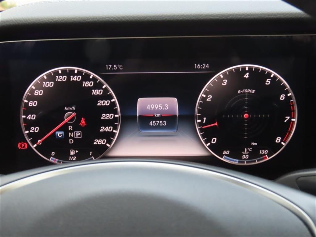 Mercedes Benz E class - Vista 9