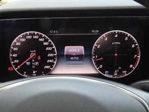 Mercedes Benz E class - Vista 10