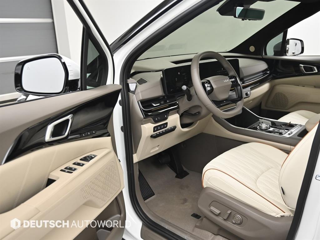 KIA Carnival - Vista 11