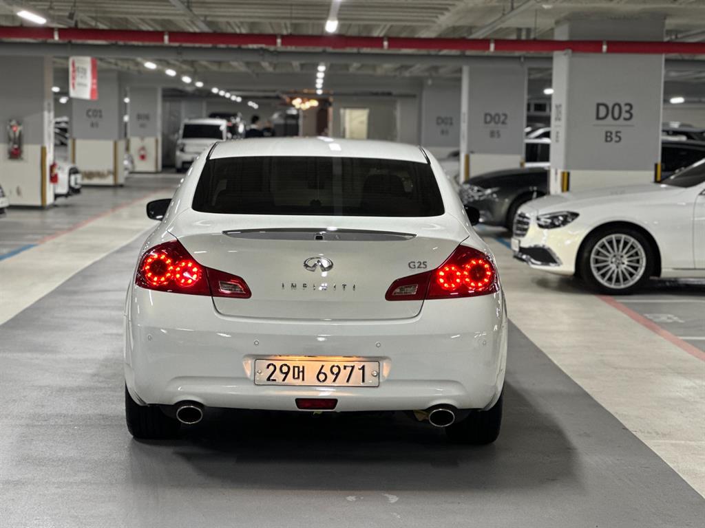 Infiniti G - Vista 3