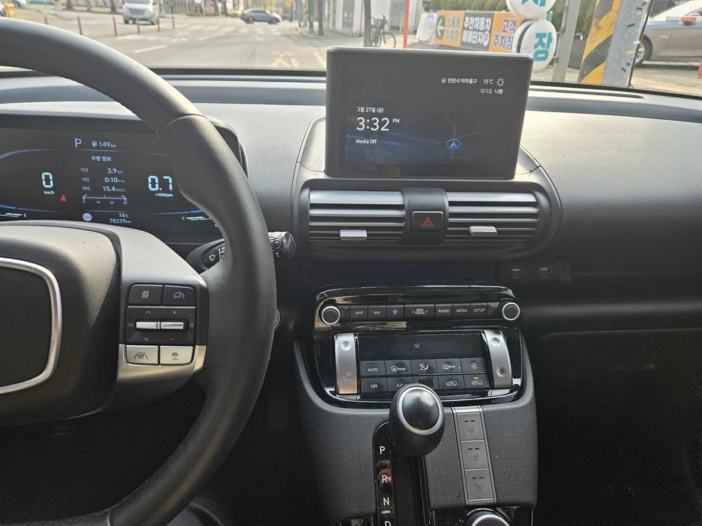 HYUNDAI Casper - Vista 4