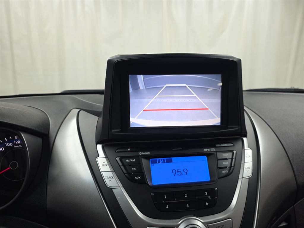 HYUNDAI Avante - Vista 12