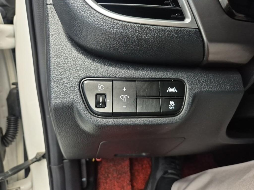 KIA Seltos 2020 Blanco - Importación desde Corea - HF Imports Iquique - Foto 17