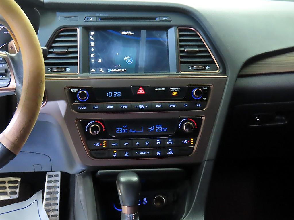 HYUNDAI Sonata - Vista 11