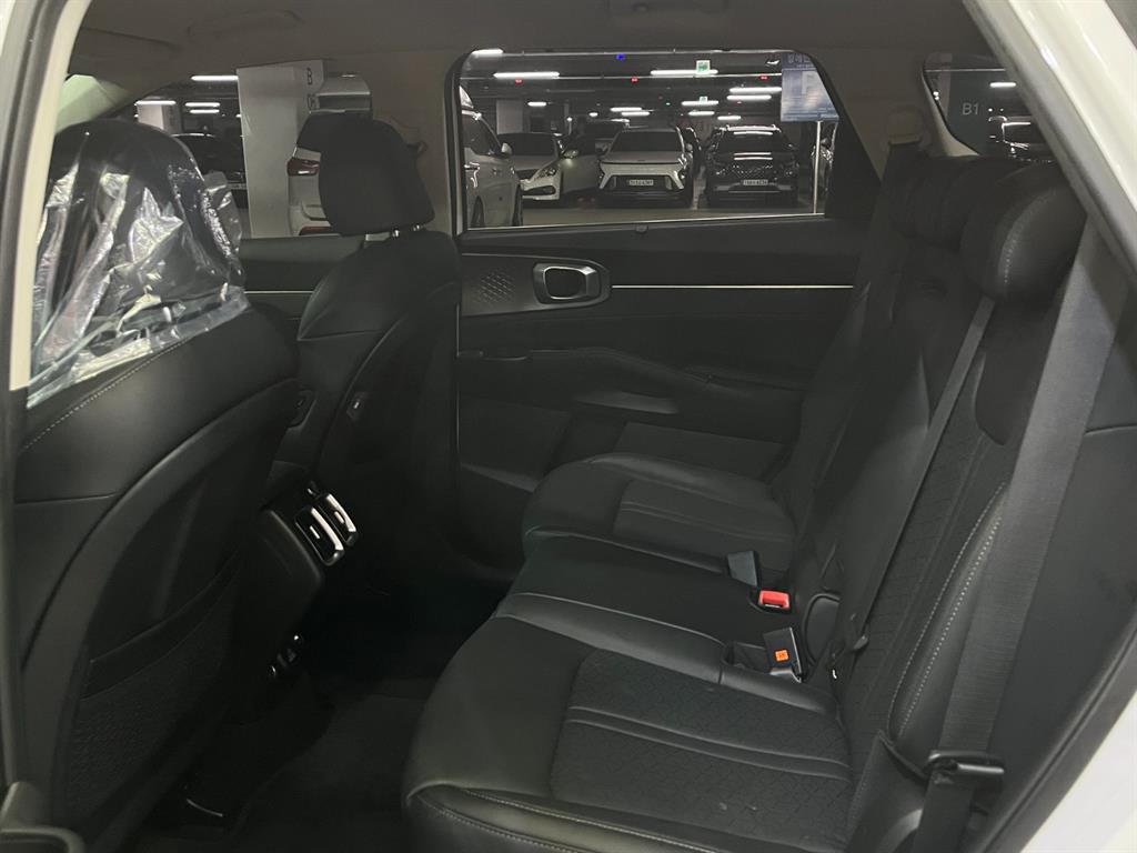KIA Sorento - Vista 8