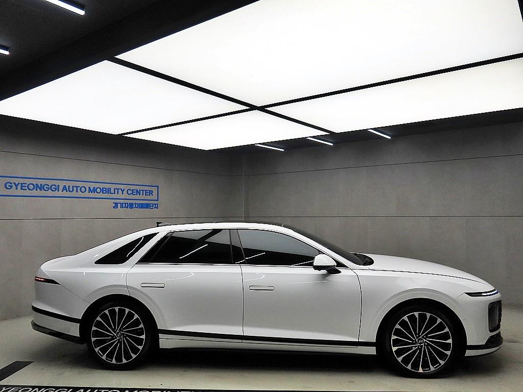 HYUNDAI Grandeur - Vista 2