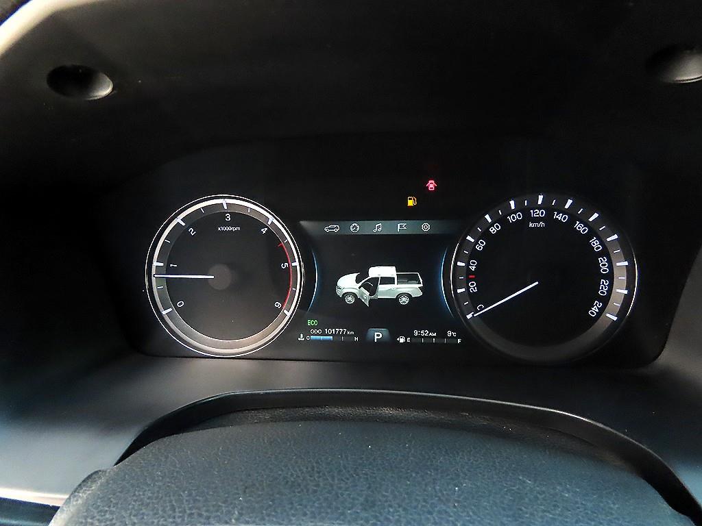 Ssangyong Rexton - Vista 10